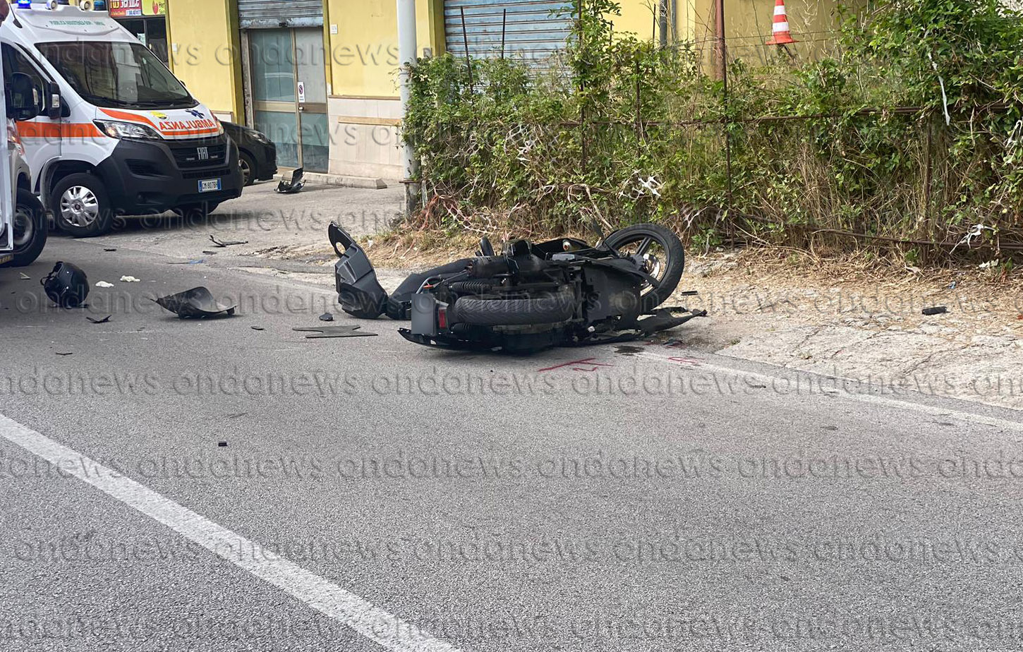 Scontro tra auto e moto a Sala Consilina. Due persone in ospedale ...